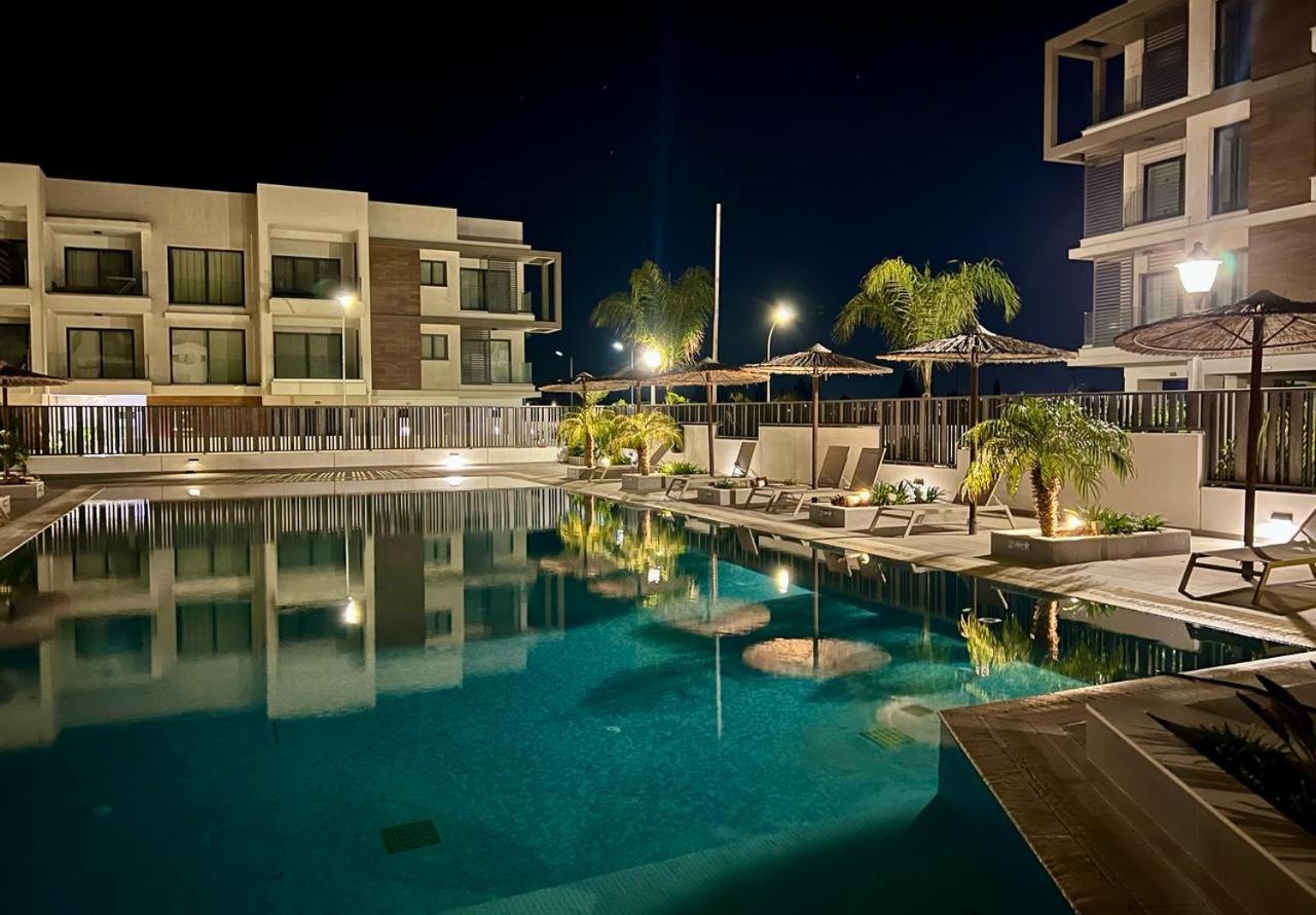 Cosmos Residence Paralimni Exterior photo